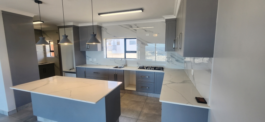 6 Bedroom Property for Sale in Dana Bay Western Cape